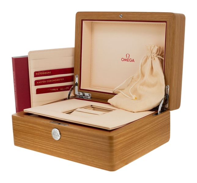 Omega Planet Ocean 215.92.46.22.01.001